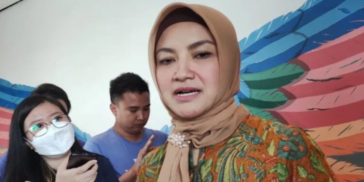 Staf Khusus Bidang Hubungan Daerah Kementerian Investasi/BKPM Tina Talisa di Solo, Jawa Tengah, Selasa (5/7/2022). (MASAPNEWS/ANT)