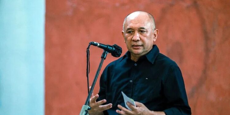 Menteri Koperasi dan UKM Teten Masduki saat memberikan sambutan dalam acara Yogya Annual Art #7 yang diselenggarakan oleh Sangkring Art Space, Yogyakarta, Selasa (5/7/2022). (MASAPNEWS/ANT/HO-KemenkopUKM)