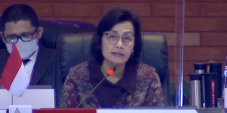 Menteri Keuangan Republik Indonesia Sri Mulyani Indrawati menyampaikan sambutan saat pembukaan pertemuan ke-3 Menteri Keuangan dan Gubernur Bank Sentral (FMCBG) G20 di BNDCC, Badung, Bali, Jumat (15/7/2022) sebagaimana disiarkan kanal Youtube Bank Indonesia. (MASAPNEWS/ANT)