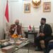 Ketua Umum PBNU K.H. Yahya Cholil Staquf (kanan) dan Presiden Timor Leste José Ramos Horta (kiri) saat memberikan keterangan pers mengenai kunjungan persahabatan di Gedung PBNU, Jakarta, Rabu (20/7/2022). (MASAPNEWS/ANT)