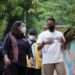 Menteri Pariwisata dan Ekonomi Kreatif Sandiaga Uno (Kanan) di Labuan Bajo, Nusa Tenggara Timur. (MASAPNEWS/ANT/HO-BPOLBF)