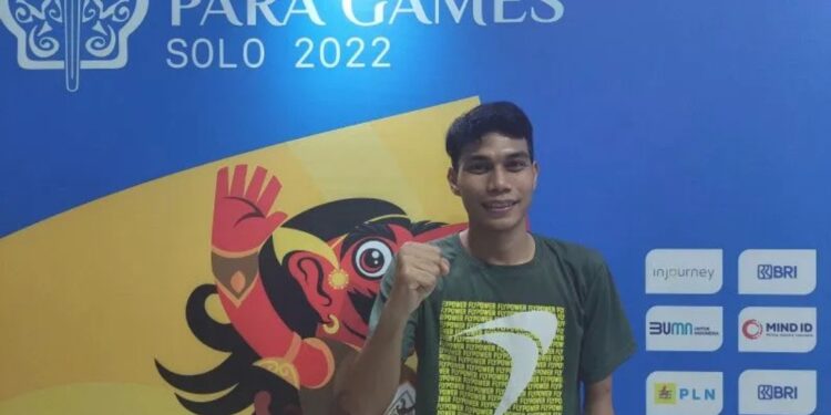 Suryo Nugroho menang dua gim langsung atas tunggal putra Van Anh Tuan dengan skor 21-10, 21-11 di Edutorium UMS, Solo, Jawa Tengah, Minggu (31/7/2022). Hasil ini membuat Indonesia menempati posisi teratas dalam klasemen nomor beregu putra para-badminton ASEAN Para Games 2022. (MASAPNEWS/ANT)
