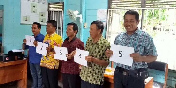 Para calon kades peserta Pilkades Tumbang Kajuei. (IST)