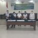 Ketua PN Kuala Kurun Bukti Firmansyah saat menandatangani nota kesepahaman di ruang sidang utama PN setempat yang disaksikan Wabup Gumas Efrensia LP Umbing dan ketua Pengadilan Tinggi Palangkaraya H Zainuddin, Rabu (20/7/2022). (MASAPNEWS/HY)