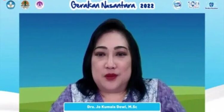 Tangkapan layar Direktur Kemitraan Lingkungan Kementerian Lingkungan Hidup dan Kehutanan (KLHK) Jo Kumala Dewi dalam webinar “Gerakan Nusantara (Gernus) 2022”, Kamis, (04/08/2022). (MASAPNEWS/ANT)