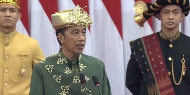 Presiden Joko Widodo saat berpidato pada Sidang Tahunan MPR RI dan Sidang Bersama DPR RI dan DPD RI Tahun 2022 di Gedung MPR/DPR/DPD RI, Jakarta, Selasa (16/8/2022). (MASAPNEWS/ANT)