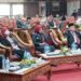 Ketua DPRD Kotawaringin Timur Rinie (kanan) bersama Bupati Halikinnor saat rapat paripurna mendengarkan pidato kenegaraan Presiden Joko Widodo dalam rangka HUT ke-77 Kemerdekaan Republik Indonesia, Selasa (16/8/2022). (MASAPNEWS/ANT)