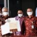 Prosesi pengembalian naskah asli teks proklamasi tulisan tangan Presiden Sukarno dari Sekretariat Presiden kepada Arsip Nasional RI (ANRI) pada Kamis (18/8/2022). (MASAPNEWS/ANT/HO-Biro Pers Sekretariat Presiden)