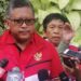 Sekjen DPP PDI Perjuangan Hasto Kristiyanto saat memberikan keterangan pers usai joging bersama media di Gelora Bung Karno (GBK) Senayan, Jakarta, Minggu (21/8/2022). (MASAPNEWS/ANT/HO-PDIP)