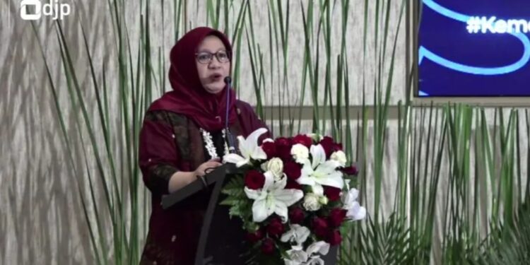 Tangkapan layar Staf Ahli Menteri Keuangan Bidang Penerimaan Negara Oza Olavia dalam Sosialisasi Undang-Undang Cipta Kerja yang dipantau di Jakarta, Kamis (25/8/2022). (MASAPNEWS/ANT)