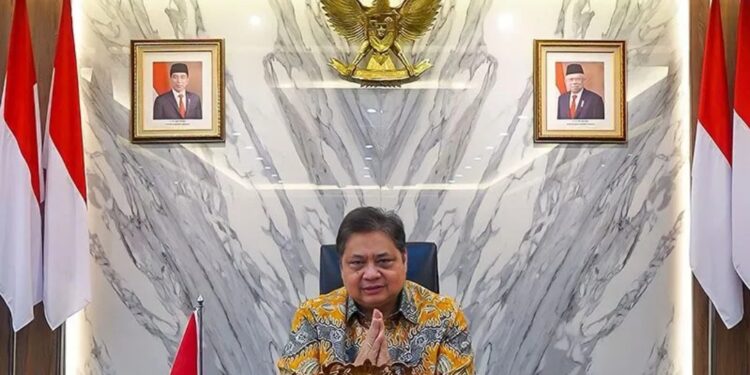 Menteri Koordinator Bidang Perekonomian Airlangga Hartarto saat menyampaikan keynote speech secara virtual dalam acara Properti Indonesia Award (PIA) 2022, Rabu (7/9/2022). (MASAPNEWS/ANT/HO-Kemenko Perekonomian)