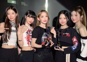 "Girl group" Korea Selatan Le Sserafim. (twitter.com/le_sserafim)