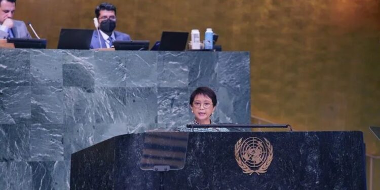 Menteri Luar Negeri Retno Marsudi menyampaikan pidato pada Sidang Majelis Umum PBB ke-77 di New York, Amerika Serikat pada Senin (26/9/2022). (MASAPNEWS/ANT/HO-Kemenlu RI)
