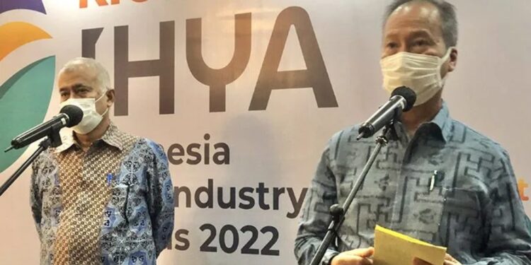 Menteri Perindustrian Agus Gumiwang Kartasasmita dan Sekretaris Jenderal Dody Widodo saat menggelar konferensi pers di Jakarta, Jumat (30/9/2022). (MASAPNEWS/ANT)