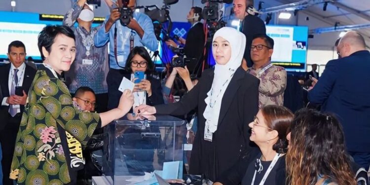 Sekretaris Jenderal Kementerian Komunikasi dan Informatika MIra Tayyiba saat sidang ITU Plenipotentiary Conference 2022 (PP-22) di Bucharest, Rumania, Senin (3/10/2022). (MASAPNEWS/ANT/kominfo.go.id)