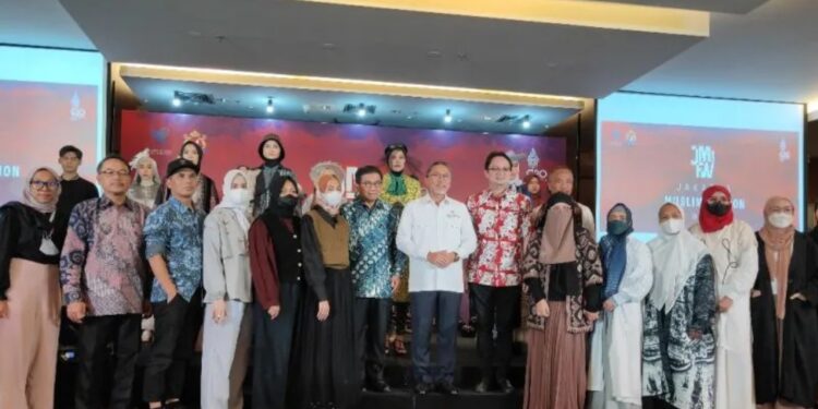 Menteri Pedagangan Republik Indonesia Zulkifli Hasan saat menghadiri jumpa pers Jakarta Muslim Fashion Week 2022 di Gedung Kementerian Perdagangan, Jakarta, Rabu (12/10/2022) (MASAPNEWS/ANT)