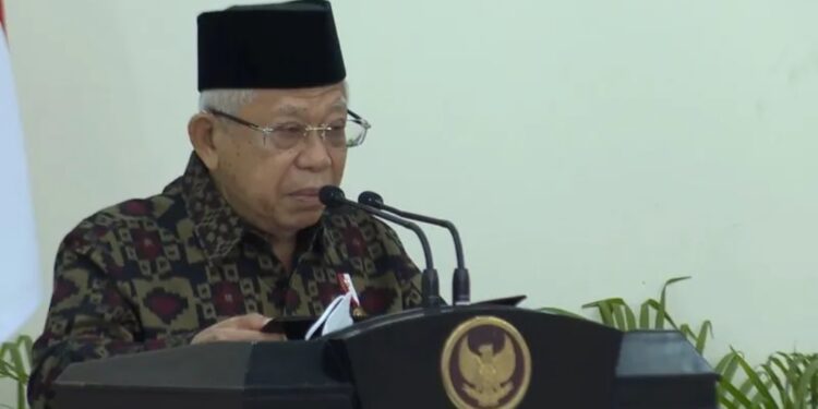 Tangkapan layar Wakil Presiden Ri Ma’ruf Amin memberikan sambutan pada acara Pencanangan Gerakan Nasional Perlindungan Pekerja Rentan (GN Lingkaran) dan Penyerahan Penghargaan Jaminan Sosial Ketenagakerjaan di Jakarta, Kamis (27-10-2022). (MASAPNEWS/ANT/HO-BPMI Setwapres)