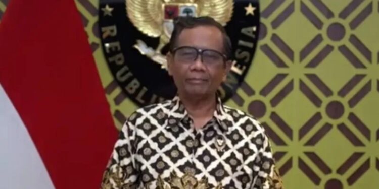 Tangkapan layar - Menteri Koordinator Bidang Politik, Hukum, dan Keamanan (Menko Polhukam) Mahfud MD saat menyampaikan press update terkait pemindahan analog ke digital yang dipantau dari Youtube Kemenko Polhukam, Jakarta, Kamis (3/11/2022). (MASAPNEWS/ANT)