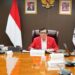 Dokumentasi foto - Ketua Kepengurusan Tingkat Pusat Federasi Kempo Indonesia (FKI) Yasonna Hamonangan Laoly (tengah) dalam sebuah kesempatan bersama jajaran pengurus masa bakti 2022-2026. (MASAPNEWS/ANT/HO-FKI)
