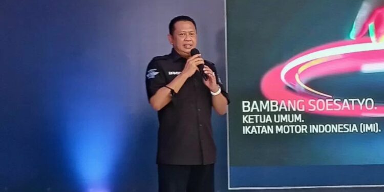 Ketua Majelis Permusyawaratan Rakyat (MPR) RI sekaligus Ketua Umum Ikatan Motor Indonesia (IMI) Bambang Soesatyo dalam acara otomotif di Serpong, Tangerang Selatan, Rabu (16/3/2022) (MASAPNEWS/ANT)