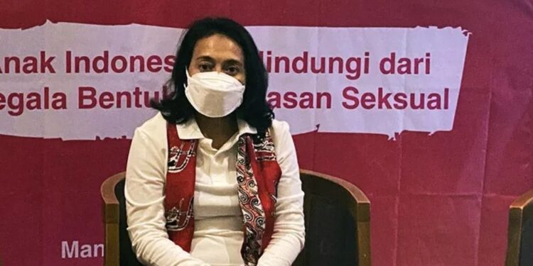 Menteri Pemberdayaan Perempuan dan Perlindungan Anak Bintang Puspayoga saat menghadiri Bincang-Bincang bertajuk "Sehari Menjadi Menteri PPPA" di Manado, Sulawesi Utara, Sabtu (19/11/2022). (MASAPNEWS/ANT)