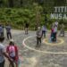 Wisatawan berkunjung ke lokasi Titik Nol Ibu Kota Nusantara di Kecamatan Sepaku, Kabupaten Penajam Paser Utara, Kalimantan Timur. (MASAPNEWS/ANT)
