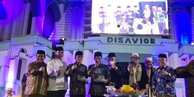 Wakil Ketua MPR RI Yandri Susanto (tiga kiri). (MASAPNEWS/ANT/HO-MPR RI)