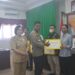 Suasana penyaluran beasiswa kepada mahasiswa, di Kuala Kurun, Selasa (22/11/2022). (MASAPNEWS/GCM)