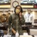 Menteri Keuangan Sri Mulyani (tengah) bersiap mengikuti rapat kerja bersama Komisi XI DPR di Kompleks Parlemen, Senayan, Jakarta, Senin (12/12/2022). (MASAPNEWS/ANT)