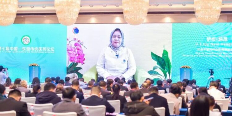 Deputi Bidang Koordinasi Pengelolaan Lingkungan dan Kehutanan Kementerian Koordinator Bidang Kemaritiman dan Investasi Nani Hendiarti. (MASAPNEWS/ANT/HO Kemenko Kemaritiman dan Investasi)
