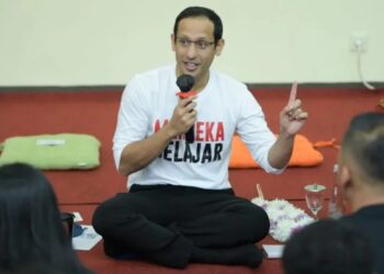 Menteri Pendidikan Kebudayaan Riset dan Teknologi (Mendikbudristek) Nadiem Anwar Makarim dalam kunjungannya ke Tomohon, Sulawesi Utara, Jumat (6/1/2023). (MASAPNEWS/ANT/HO- Dokumentasi Pribadi)