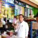 Presiden Joko Widodo saat meninjau geliat aktivitas perdagangan dan harga komoditas di Pasar Sentul, Yogyakarta, Minggu (8/1/2023). (MASAPNEWS/ANT/HO-Biro Pers Sekretariat Kepresidenan)