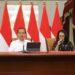 Menteri PPPA I Gusti Ayu Bintang Darmawati (kedua dari kanan) mendampingi Presiden Joko Widodo dalam konferensi pers terkait RUU PPRT di Istana Merdeka, Jakarta, Rabu (18/1/2023). (MASAPNEWS/ANT)