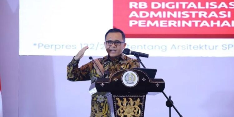 Menteri Pendayagunaan Aparatur Negara dan Reformasi Birokrasi (Menpan RB) Abdullah Azwar saat memaparkan pentingnya percepatan layanan keimigrasian di Jakarta, Kamis, (19/1/2023). (MASAPNEWS/ANT/HO-Humas Kemenpan-RB)
