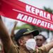Massa dari Perkumpulan Aparatur Pemerintah Desa Seluruh Indonesia berunjuk rasa di depan Gedung DPR, Senayan, Jakarta, Selasa (17/1/2023). (MASAPNEWS/ANT)
