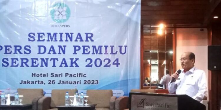 Deputi Bidang Kesatuan Bangsa Kemenkopohukam Janedjri M. Gaffar dalam seminar "Pers dan Pemilu Serentak 2024" di Jakarta, Kamis (26/1/2023). (MASAPNEWS/ANT)