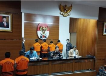 Suasana konferensi pers penahanan 10 mantan anggota DPRD Jambi terkait kasus dugaan suap pengesahan RAPBD Provinsi Jambi di Gedung Merah Putih KPK, Jakarta, Selasa (10/1/2023). (ANT)