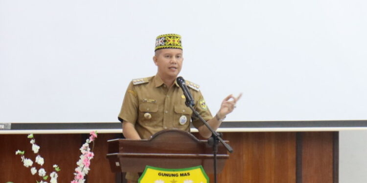 Bupati Gumas Jaya S Monong. (Foto : Diskominfosantik Kabupaten Gumas)