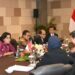 Menteri Keuangan (Menkeu) RI Sri Mulyani bertemu secara bilateral dengan Menteri Ekonomi dan Keuangan Brunei Darussalam Dato Amin Liew Abdullah di sela rangkaian pertemuan tingkat Menkeu dan Gubernur Bank Sentral ASEAN di Badung, Bali, Jumat (31/3/2023). (MASAPNEWS/ANT/HO-Kementerian Keuangan)