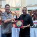 Staf Khusus Menteri BUMN Arya Sinulingga mengunjungi booth Rumah BUMN di West Mall Singapura pada Selasa (4/4/2023). (MASAPNEWS/ANT)