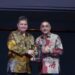 Menteri Koordinator Bidang Perekonomian Airlangga Hartarto (kiri) dalam peluncuran Mastercard Strive Indonesia, di Jakarta, Selasa (5/4/2023). (MASAPNEWS/ANT)