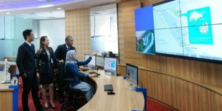 Aktivitas karyawan Perusahaan Gas Negara Tbk (PGN) sebagai Subholding Gas Pertamina. (MASAPNEWS/ANT)