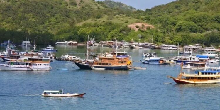 Arsip foto - Sejumlah kapal phinisi di Labuan Bajo, NTT. (MASAPNEWS/ANT)