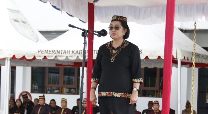 Wakil Bupati Gunung Mas Efrensia L.P Umbing. (Foto : Protokol dan Perjalanan Setda Kabupaten Gunung Mas)