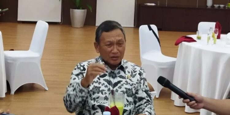 Menteri ESDM Arifin Tasrif saat temu media di Gedung Kementerian ESDM, Jakarta, Jumat (5/5/2023). (MASAPNEWS/ANT/Benardy Ferdiansyah)
