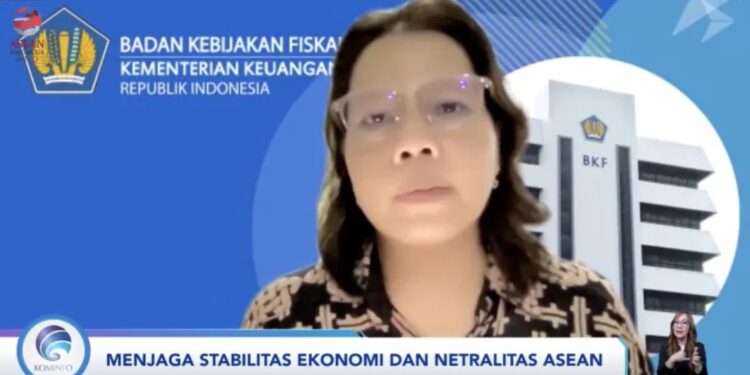 Kepala Pusat Kebijakan Regional dan Bilateral BKF Nella Sri Hendriyetty menjelaskan tentang kerja sama LCS dalam webinar yang dipantau secara virtual di Jakarta, Rabu (3/5/2023). (MASAPNEWS/ANT)