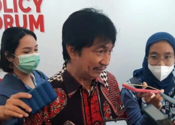 Direktur Pengawasan Financial Technology Otoritas Jasa Keuangan (OJK) Tris Yulianta saat memberikan keterangan kepada para awak media di Jakarta, Selasa (16/5/2023). (MASAPNEWS/ANT)