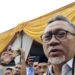Menteri Perdagangan Zulkifli Hasan memberi keterangan saat meninjau pabrik kopi yang dikelola oleh siswa-siswi di Kabupaten Tulang Bawang Barat, Provinsi Lampung, Kamis (18/5/2023). (MASAPNEWS/ANT)
