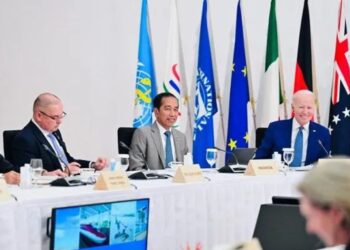 Presiden RI Joko Widodo (kedua kanan) di sela-sela rangkaian Konferensi Tingkat Tinggi (KTT) G7, menghadiri side event forum Kemitraan untuk Infrastruktur dan Investasi Global (PGII) G7 bersama negara-negara mitra di Hotel Grand Prince, Hiroshima, Jepang, Sabtu (20/5/2023). (MASAPNEWS/ANT/HO-Biro Pers Setpres)