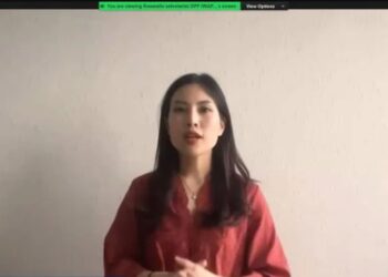 Tangkapan layar- Wamenparekraf Angela Tanoesoedibjo dalam acara pembukaan webinar Ikatan Wanita Pengusaha Indonesia (IWAPI), bertemakan Peran Perempuan Eksplorasi dalam Tata Ruang dan Sehelai Batik. (MASAPNEWS/ANT/HO Kemenparekraf)